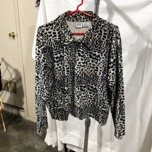 White Cream Leopard Collared Velvet Button Up